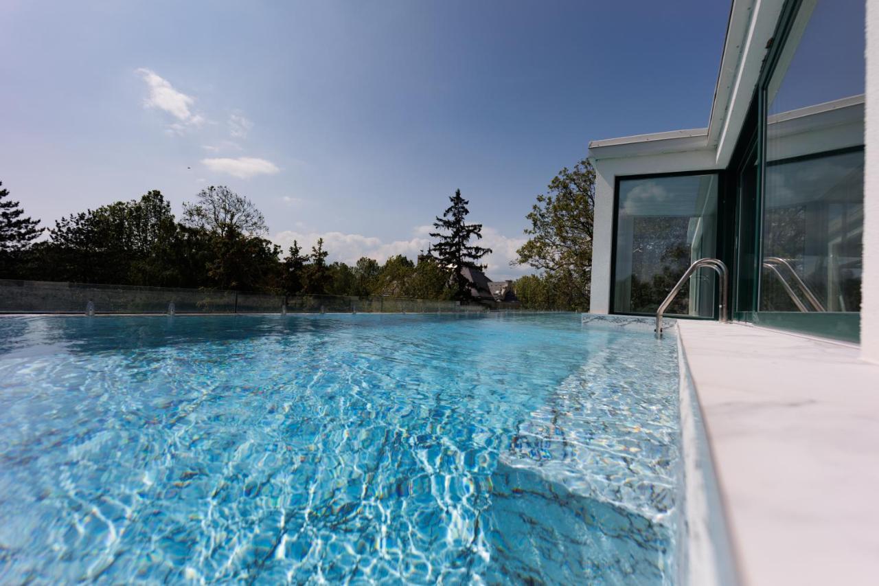 Villa Bauhaus Wellness Apartments 207 - Petiteplage Siófok Eksteriør billede