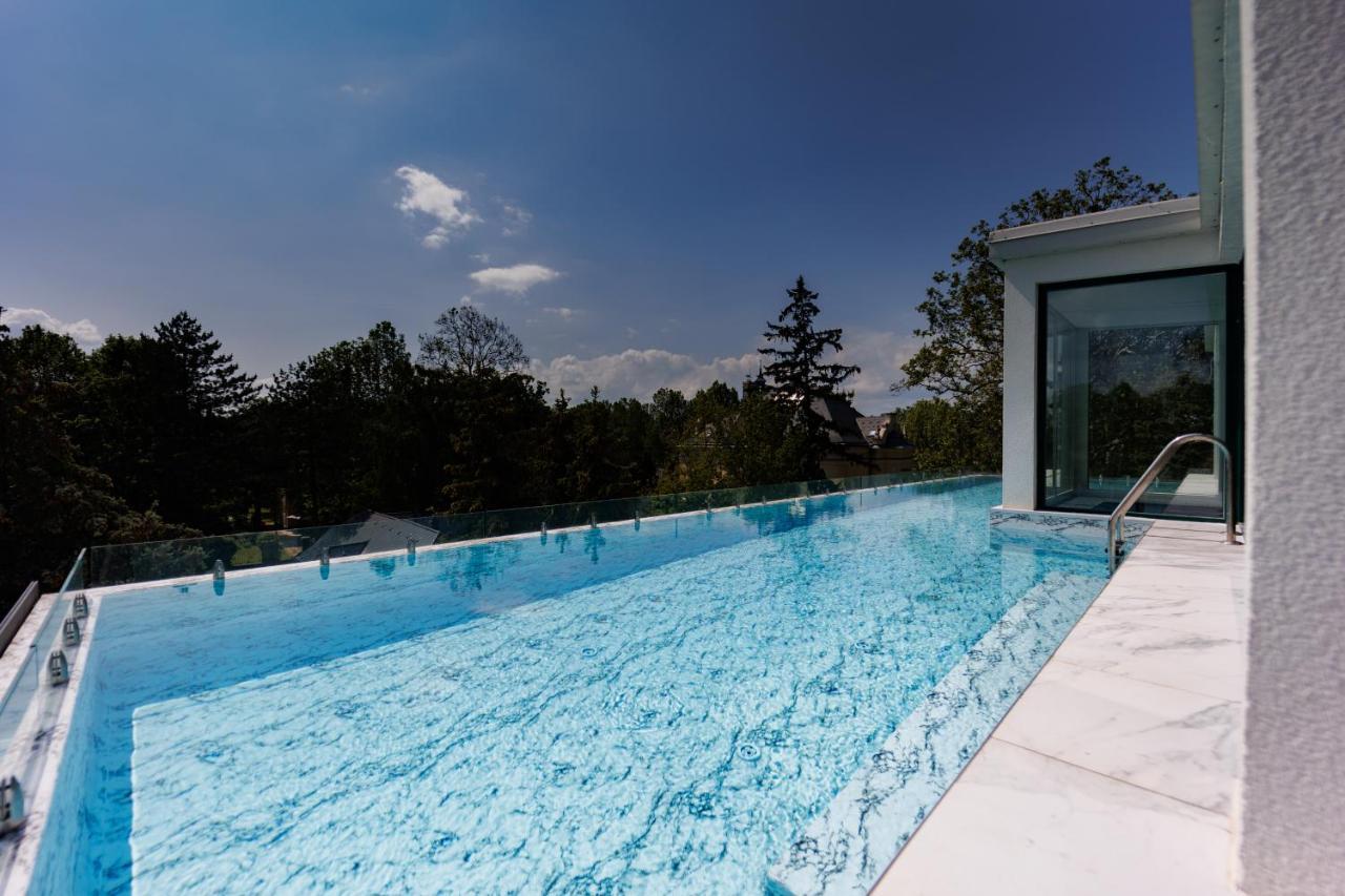 Villa Bauhaus Wellness Apartments 207 - Petiteplage Siófok Eksteriør billede