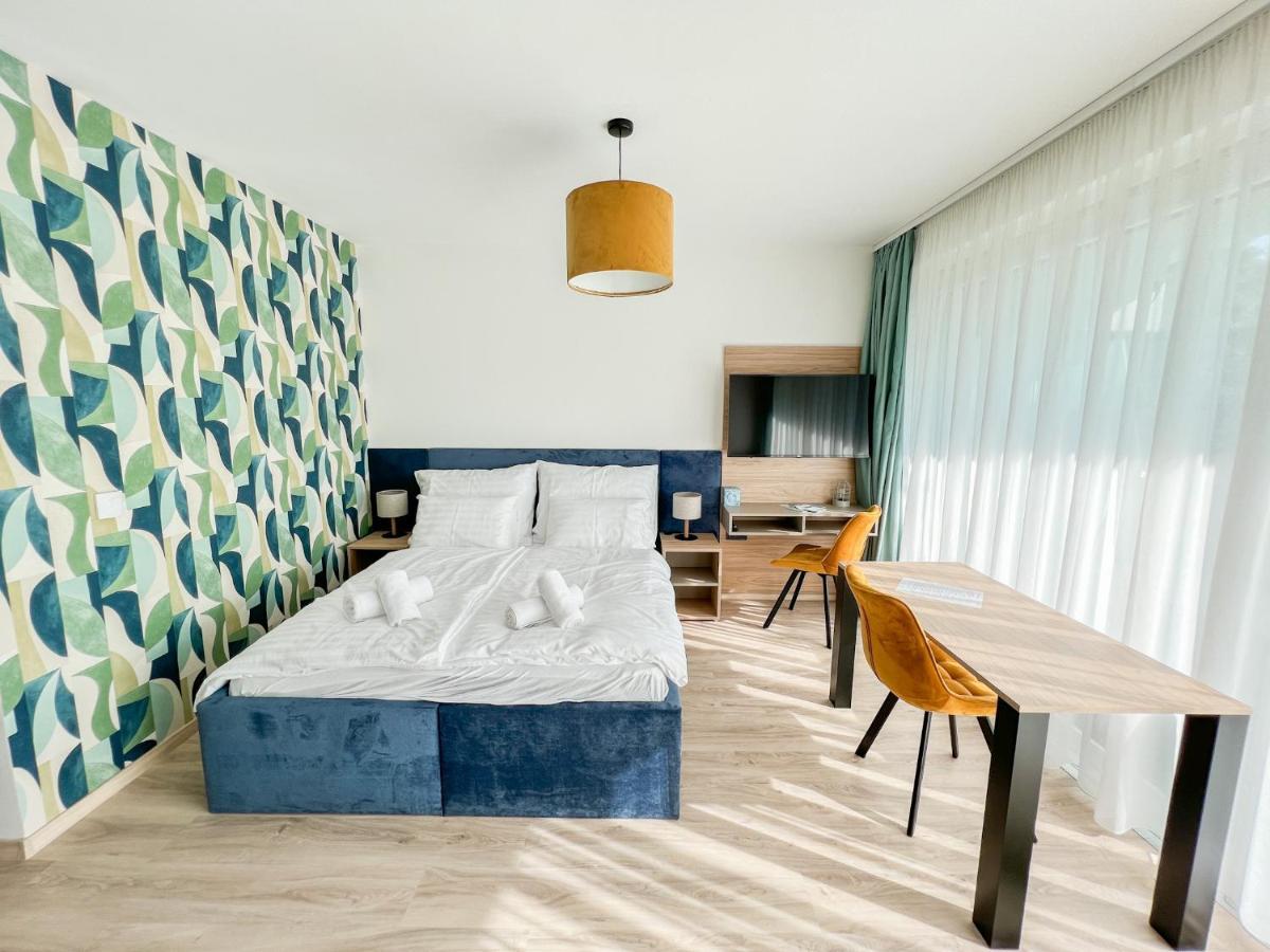 Villa Bauhaus Wellness Apartments 207 - Petiteplage Siófok Eksteriør billede